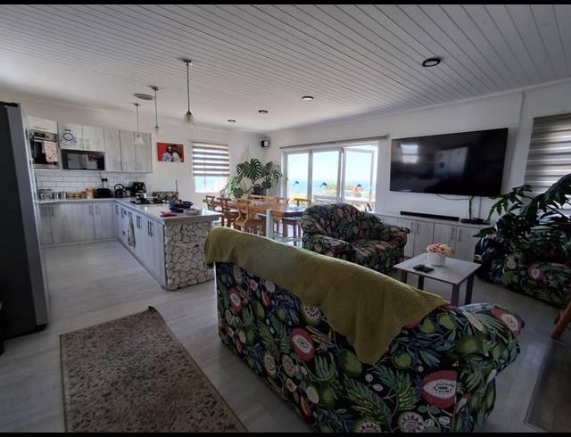 3 BEDROOM HOUSE FOR SALE IN ST HELENA VIEWS